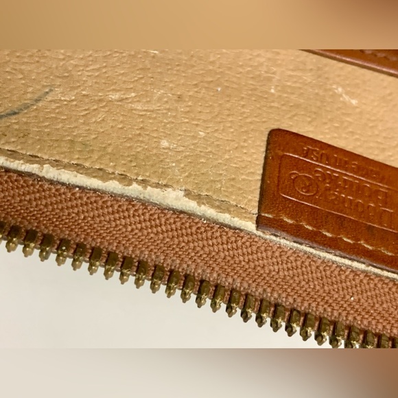 Vtg 2 Tone Pebbled All Weather Leather Dooney Bourke Cross Body Bag Purse - Picture 10 of 16